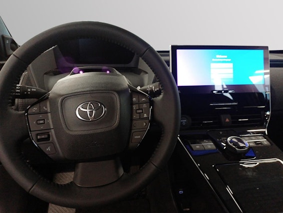 Vehicle image 5 Vehicle image 5