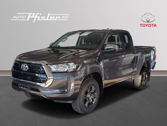 First vehicle image