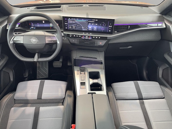 Vehicle image OPEL GRANDLAND