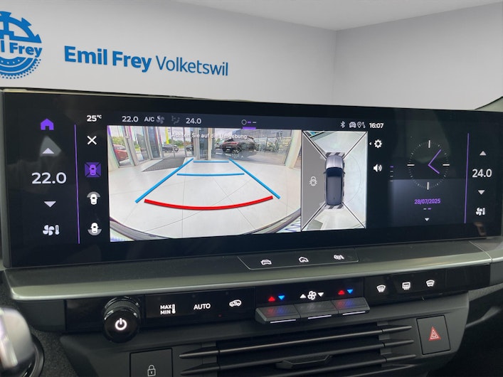 Vehicle image OPEL GRANDLAND