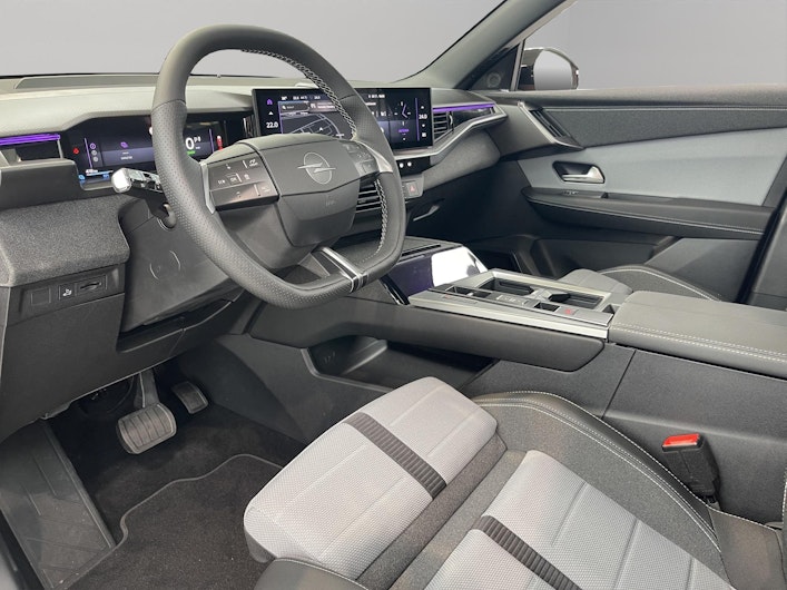 Vehicle image OPEL GRANDLAND