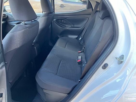 Vehicle image 14