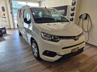 Vehicle image TOYOTA PROACE CITY VERSO 0