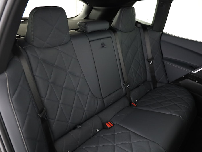 Vehicle image BMW iX