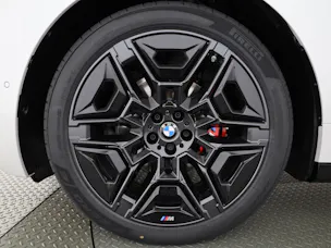 BMW iX xDrive60