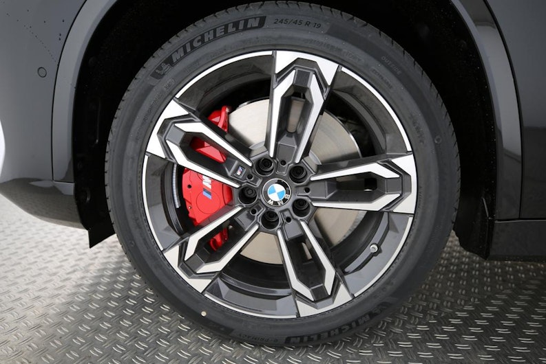 Vehicle image BMW X1