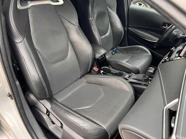 Toyota Corolla Touring Sports 2.0 HSD Premium