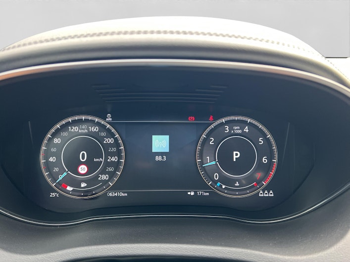 Vehicle image JAGUAR E-PACE