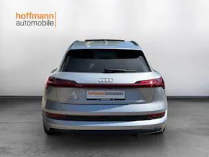 Audi e-tron S quattro