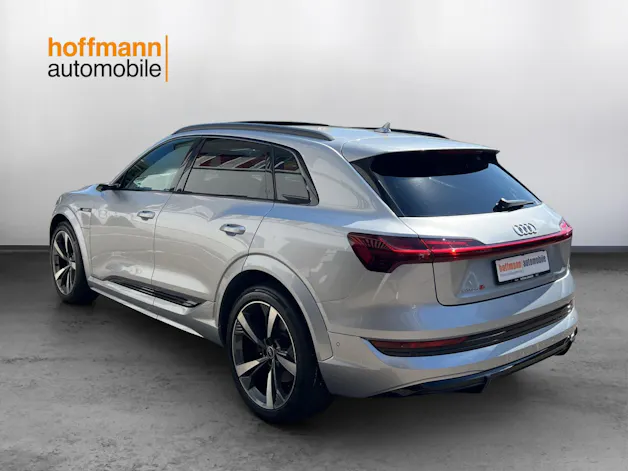 Audi e-tron S quattro