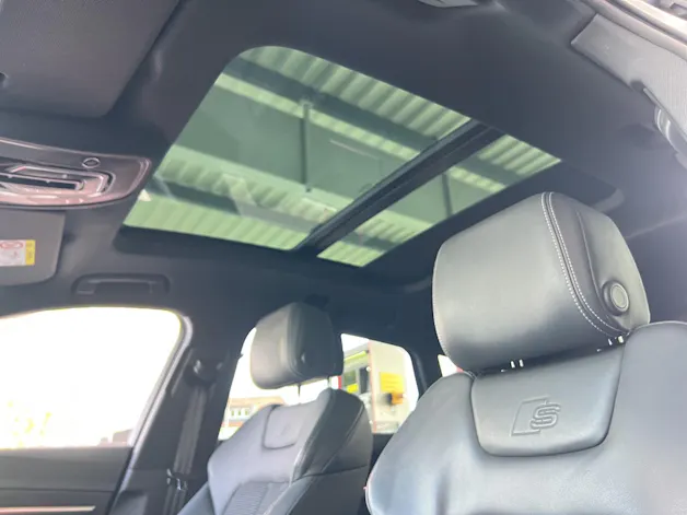 Audi e-tron S quattro
