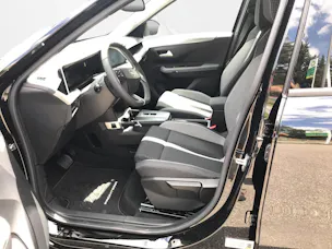 Opel Frontera 1.2 T HEV 145 GS