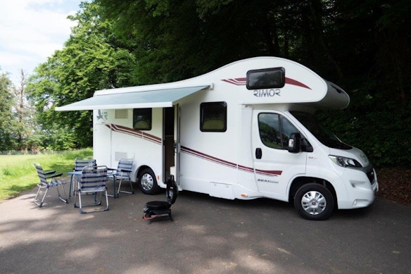 FIAT Seal 9 0 FIAT Seal 9 0