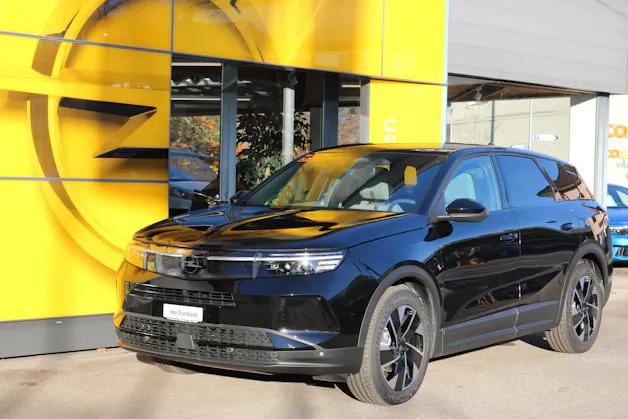 Opel Grandland 1.2 T HEV Edition