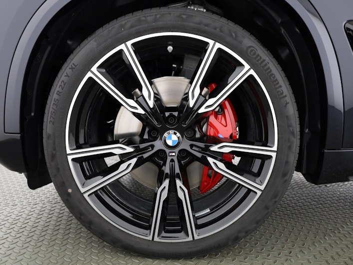 Vehicle image BMW X5