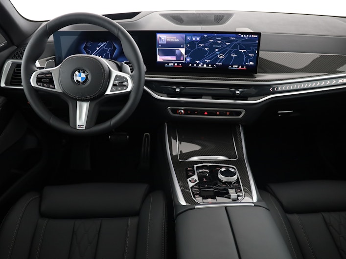 Vehicle image BMW X5