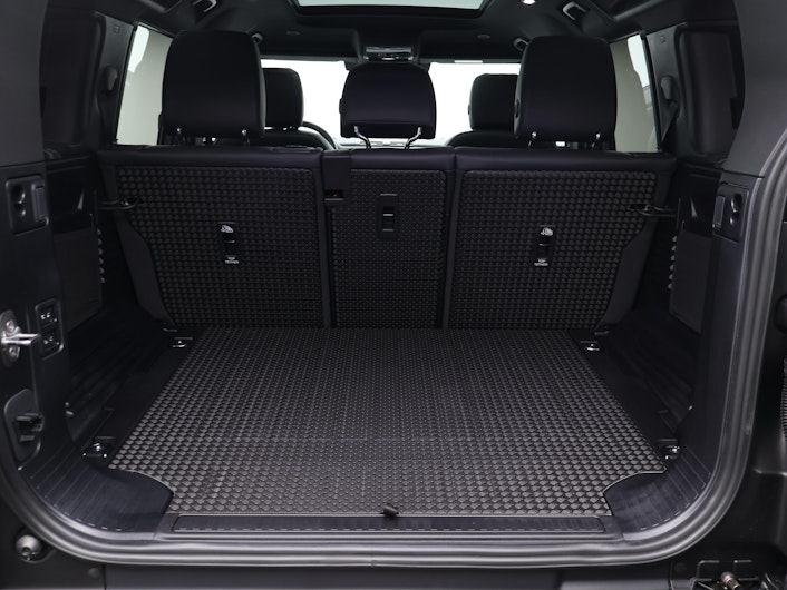 Vehicle image LAND ROVER DEFENDER