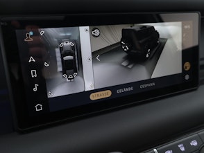 Vehicle image LAND ROVER Defender 110 3.0 I6 X-Dynamic SE