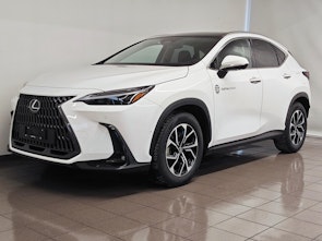 Vehicle image LEXUS NX 450h+ Excellence