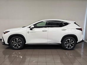 Vehicle image LEXUS NX 450h+ Excellence