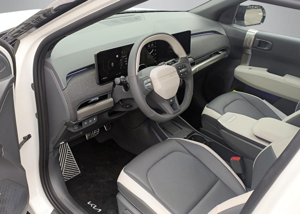 Vehicle image 11 Vehicle image 11