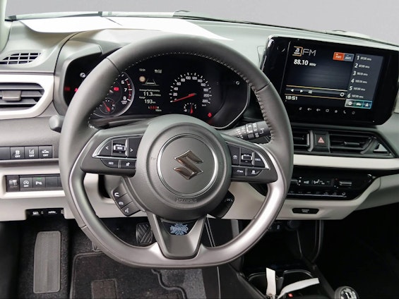 Vehicle image 13 Vehicle image 13