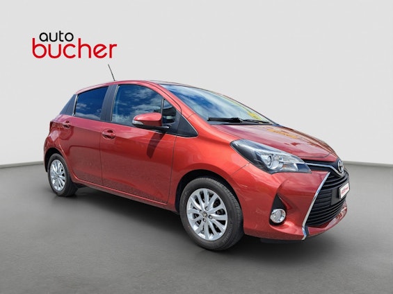 First vehicle image