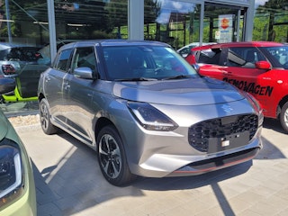 Vehicle image SUZUKI SWIFT 0