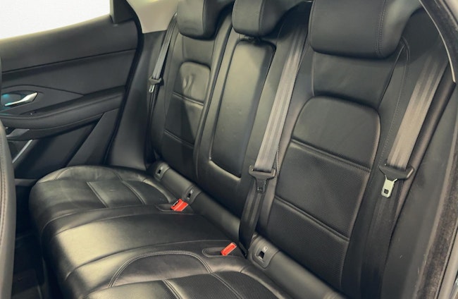 Vehicle image 9 Vehicle image 9