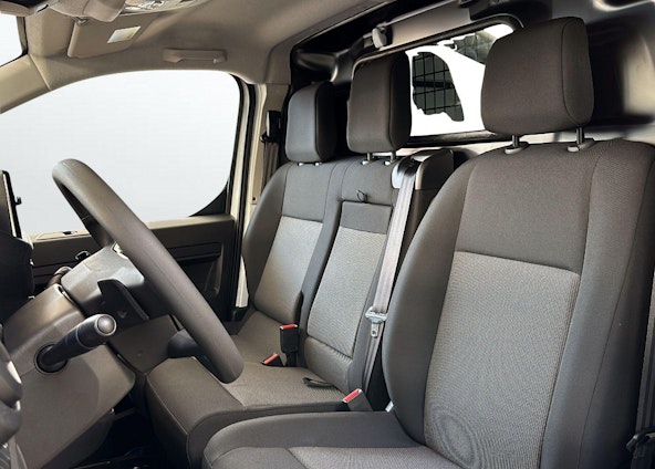 Vehicle image 10 Vehicle image 10