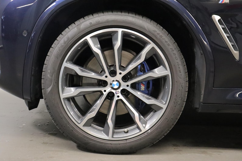 Vehicle image BMW X4