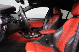 Vehicle image BMW X4 M40d