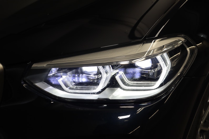 Vehicle image BMW X4