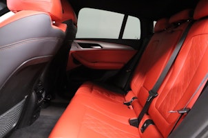 Vehicle image BMW X4 M40d