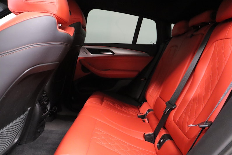 Vehicle image BMW X4