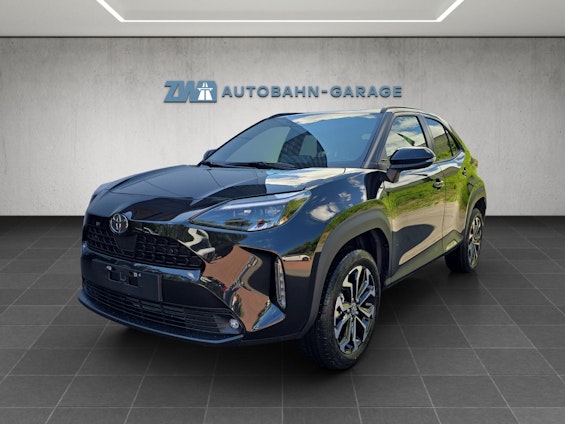 First vehicle image