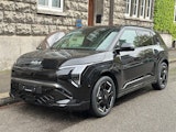 First vehicle image