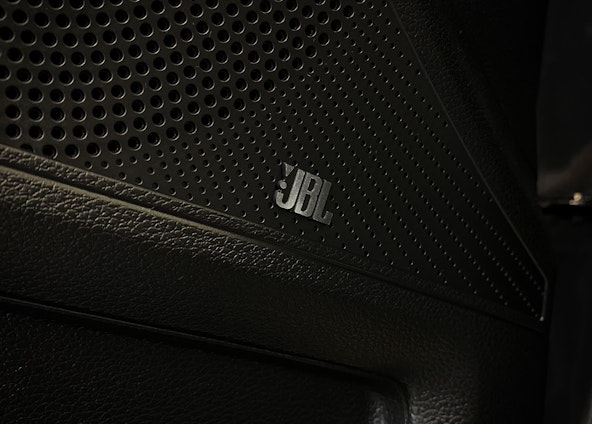 Vehicle image 15 Vehicle image 15