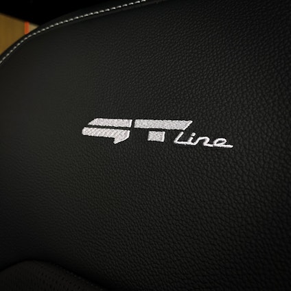 Vehicle image 17 Vehicle image 17