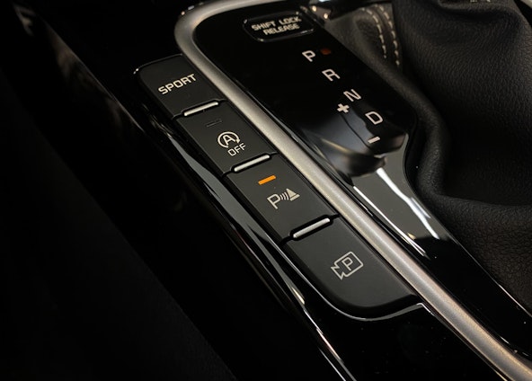 Vehicle image 14 Vehicle image 14