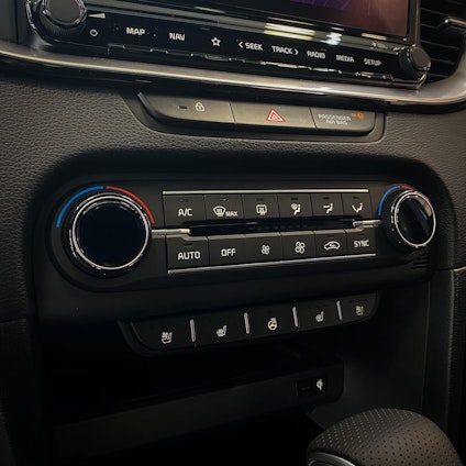 Vehicle image 10 Vehicle image 10