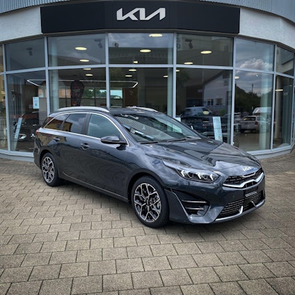 First vehicle image