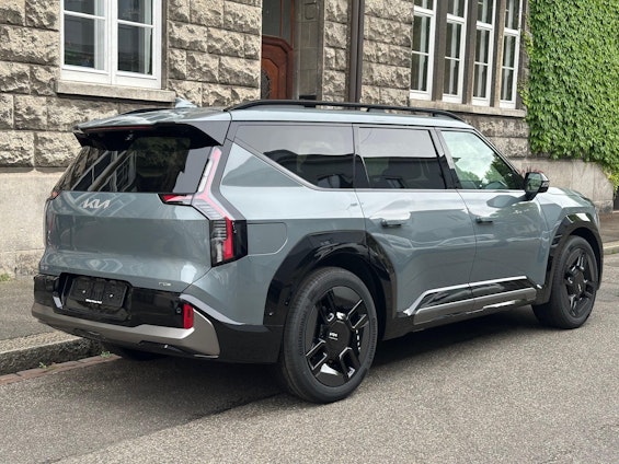 Vehicle image 5 Vehicle image 5