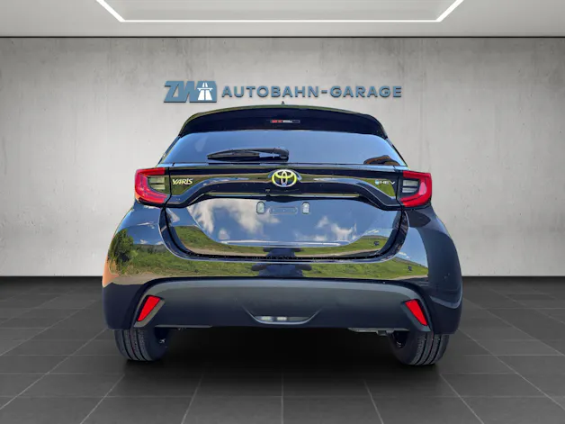 Toyota Yaris 1.5 VVT-i HSD Trend