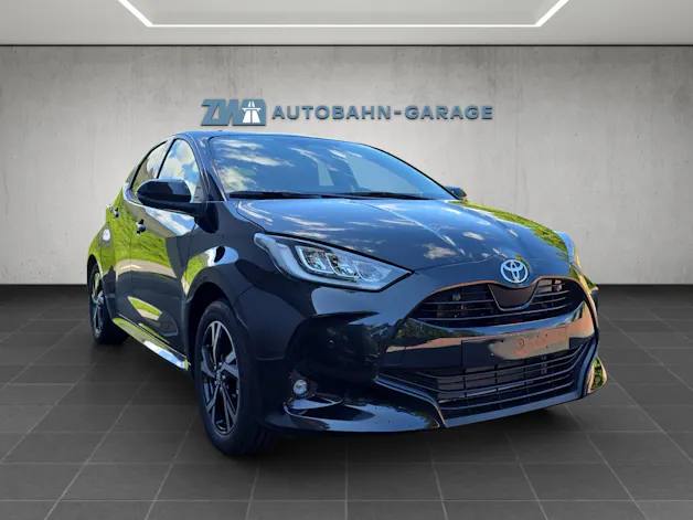 Toyota Yaris 1.5 VVT-i HSD Trend
