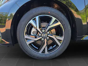 Toyota Yaris 1.5 VVT-i HSD Trend