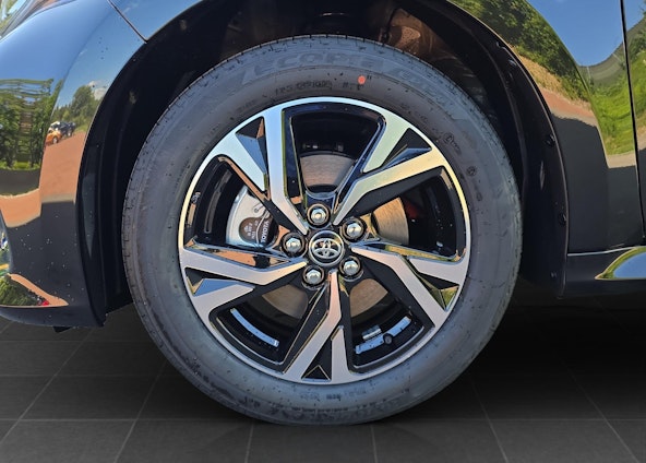 Vehicle image 14 Vehicle image 14