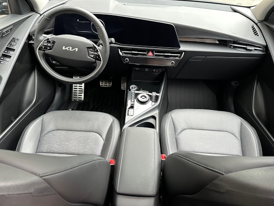 Vehicle image 5 Vehicle image 5