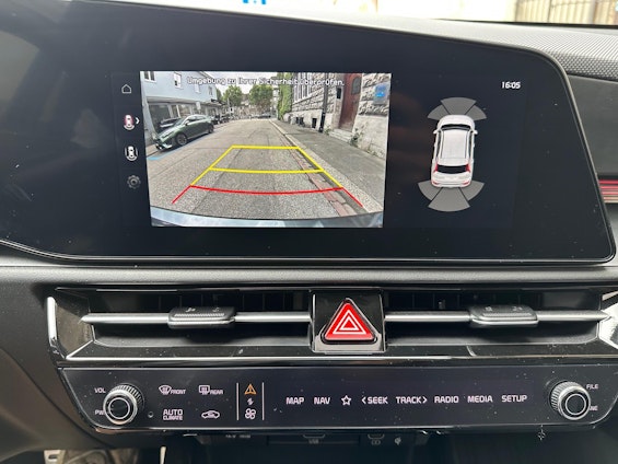 Vehicle image 10 Vehicle image 10