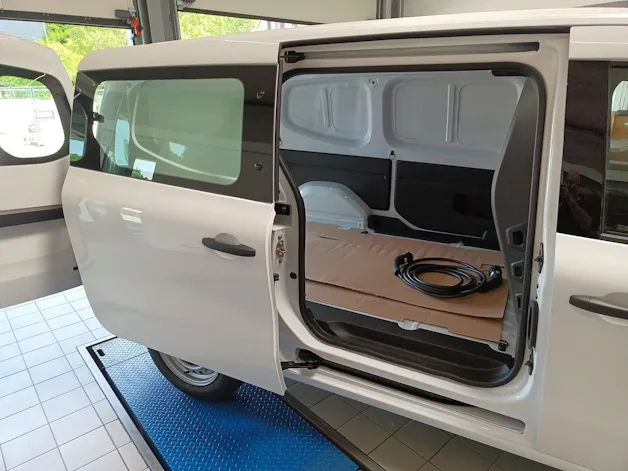 Renault Kangoo Van L2 E-Tech Electric EV45 22kW Extra